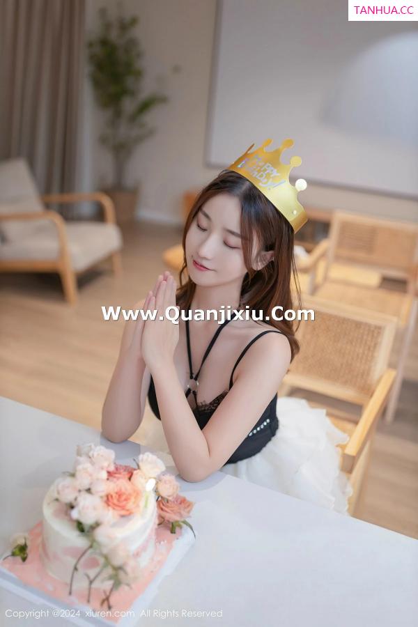   [XiuRen]高清写真图 2024.04.16 No.8398 杏子Yada 黑丝美腿第8张图片